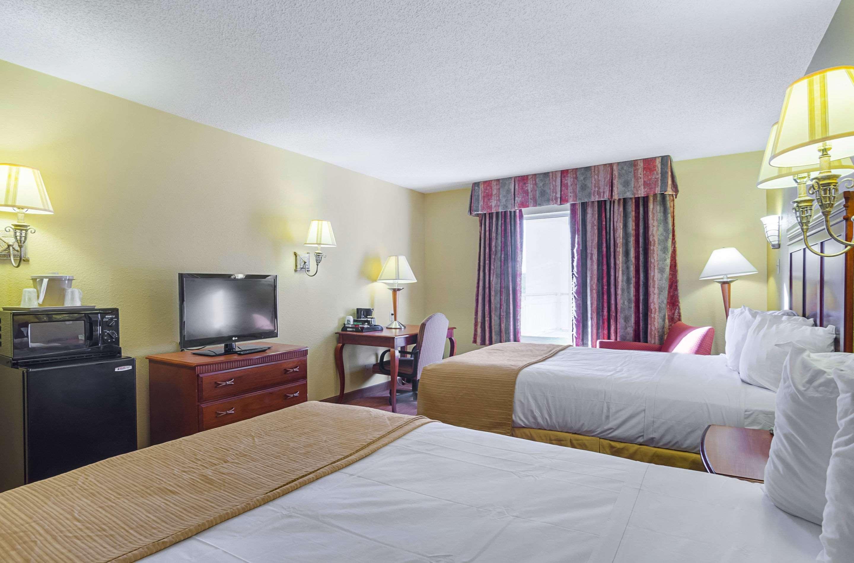 Surestay Plus Hotel By Best Western Durham Medical Center Exterior photo